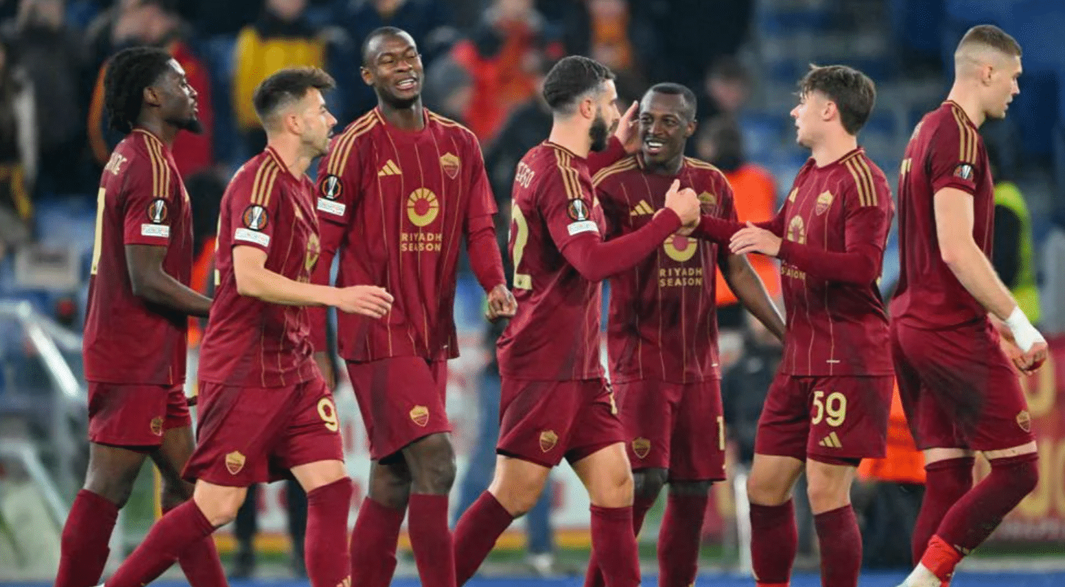 包含拉齐奥迎欧联关键赛，赛前刷新队史纪录，目标明确，临场指挥获称赞的词条