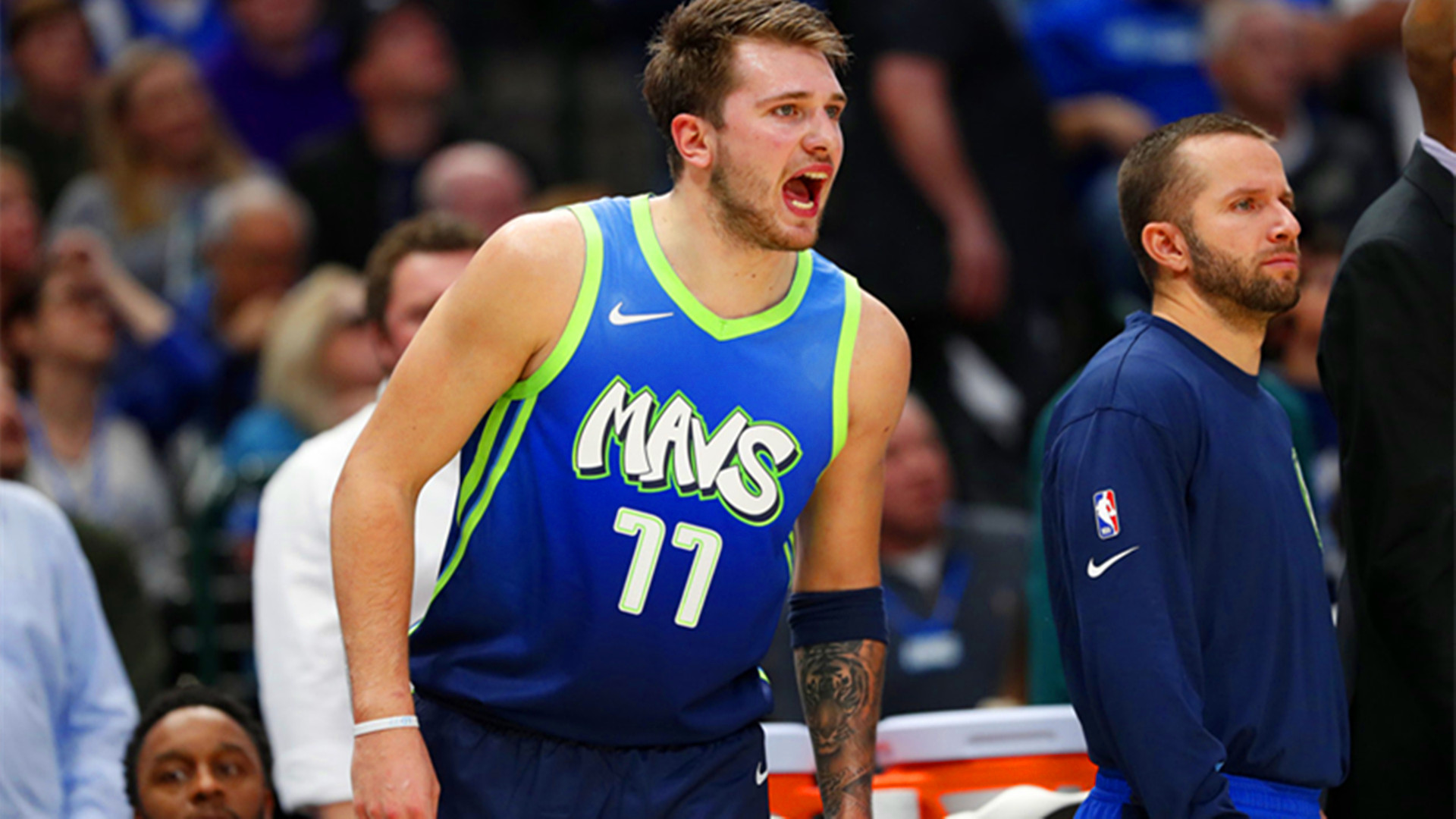 字母哥在RNG比赛中悬念迭起浓眉哥在塞尔维亚队比赛中赛况扑朔迷离，媒体一致点评：转会期新疆广汇备战NBA常规赛(字母哥手刀断球大跨步劈扣)开云体育官网