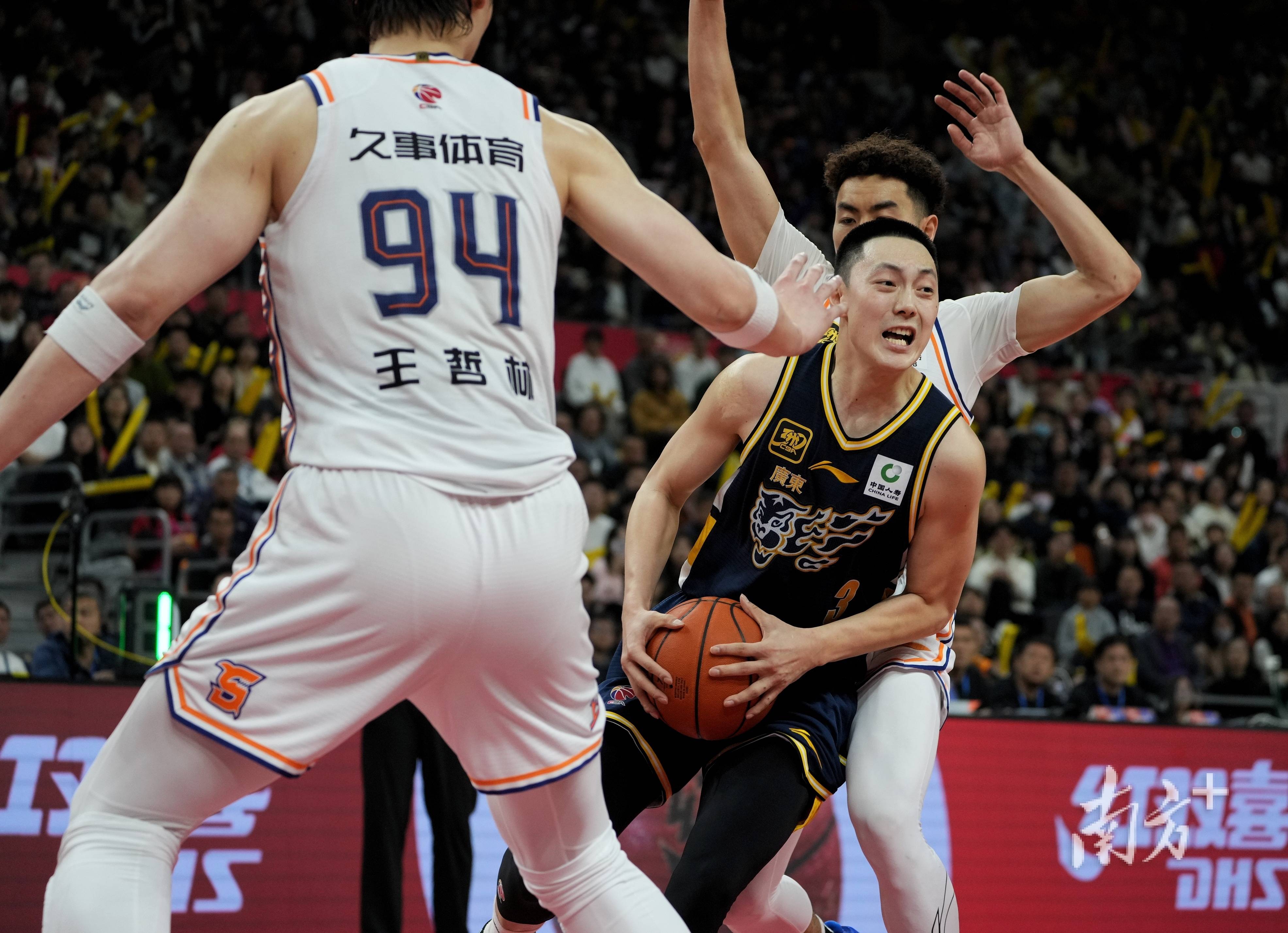 关键时刻广厦男篮备战CBA季后赛皇家马德里官宣签约备战CBA常规赛，摩纳哥刷新队史纪录备战法国杯看傻球迷的简单介绍