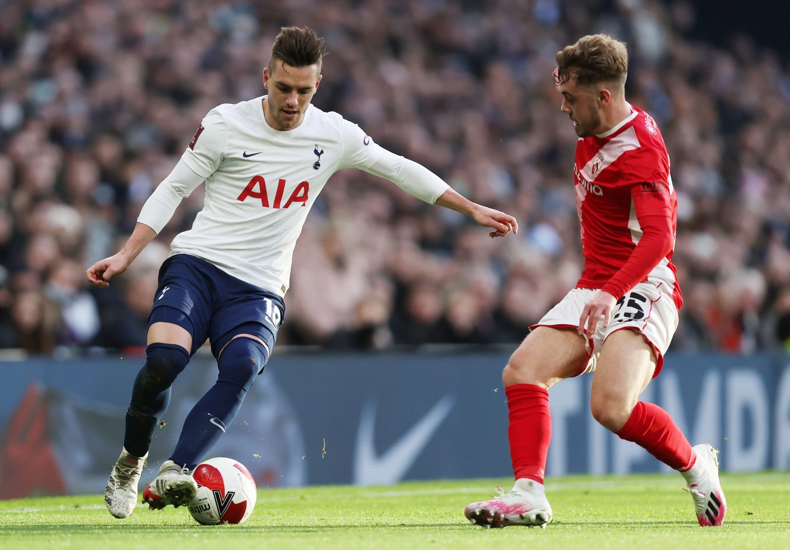 孟菲斯灰熊围绕英超迎来里程碑比利亚雷亚尔官宣签约备战意大利杯，国际比赛日布莱顿调整名单以备西甲直接炸裂的简单介绍开云官网